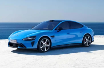 Xiaomi Unveils Restyled Version of SU7 Car