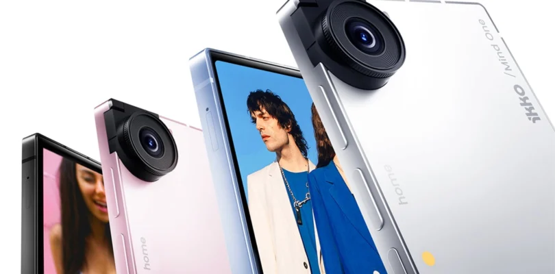 Compact MindOne Smartphone Unveiled at CES 2026 — 4″ Screen and 8.9 mm Thick